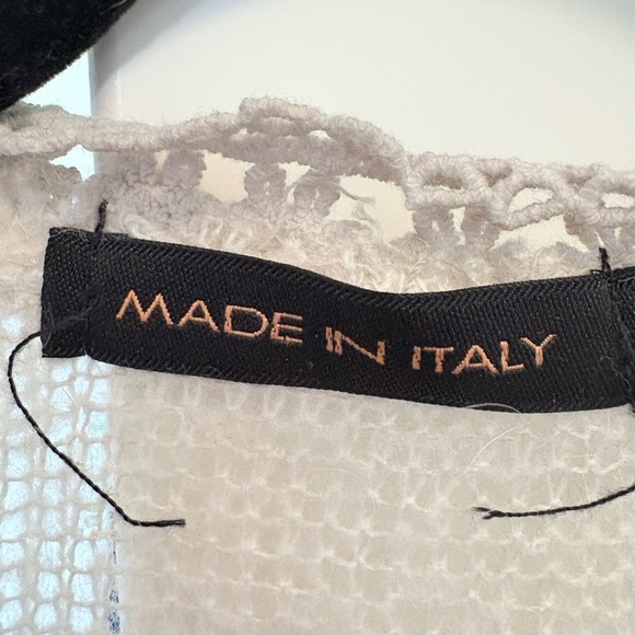 Elegant Sheer Lace Cardigan - Picture 2 of 3